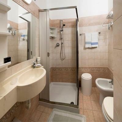 Hotel Alba Serena Misano Adriatico Eksteriør billede